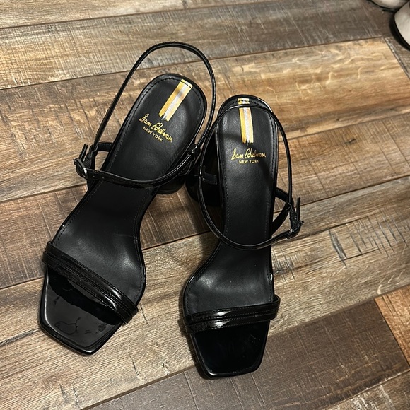 Sam Edelman Women's Patent Leather Black Sandals - Picture 2 of 6